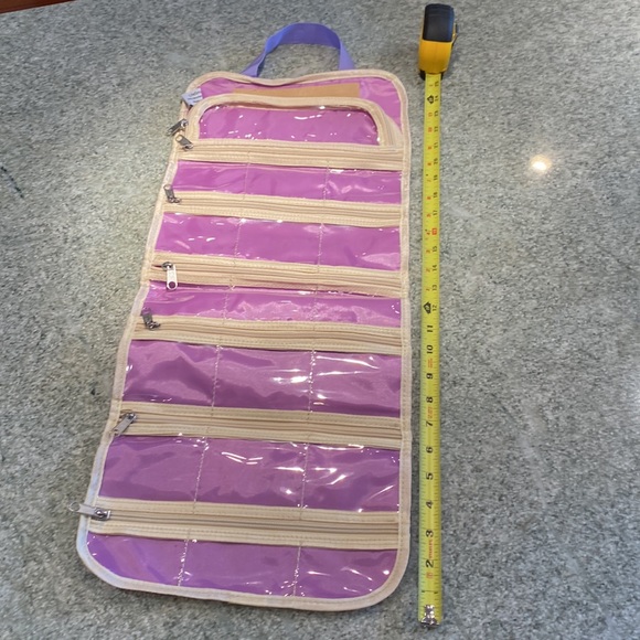 Zip & Velcro Organizer! - Picture 8 of 8